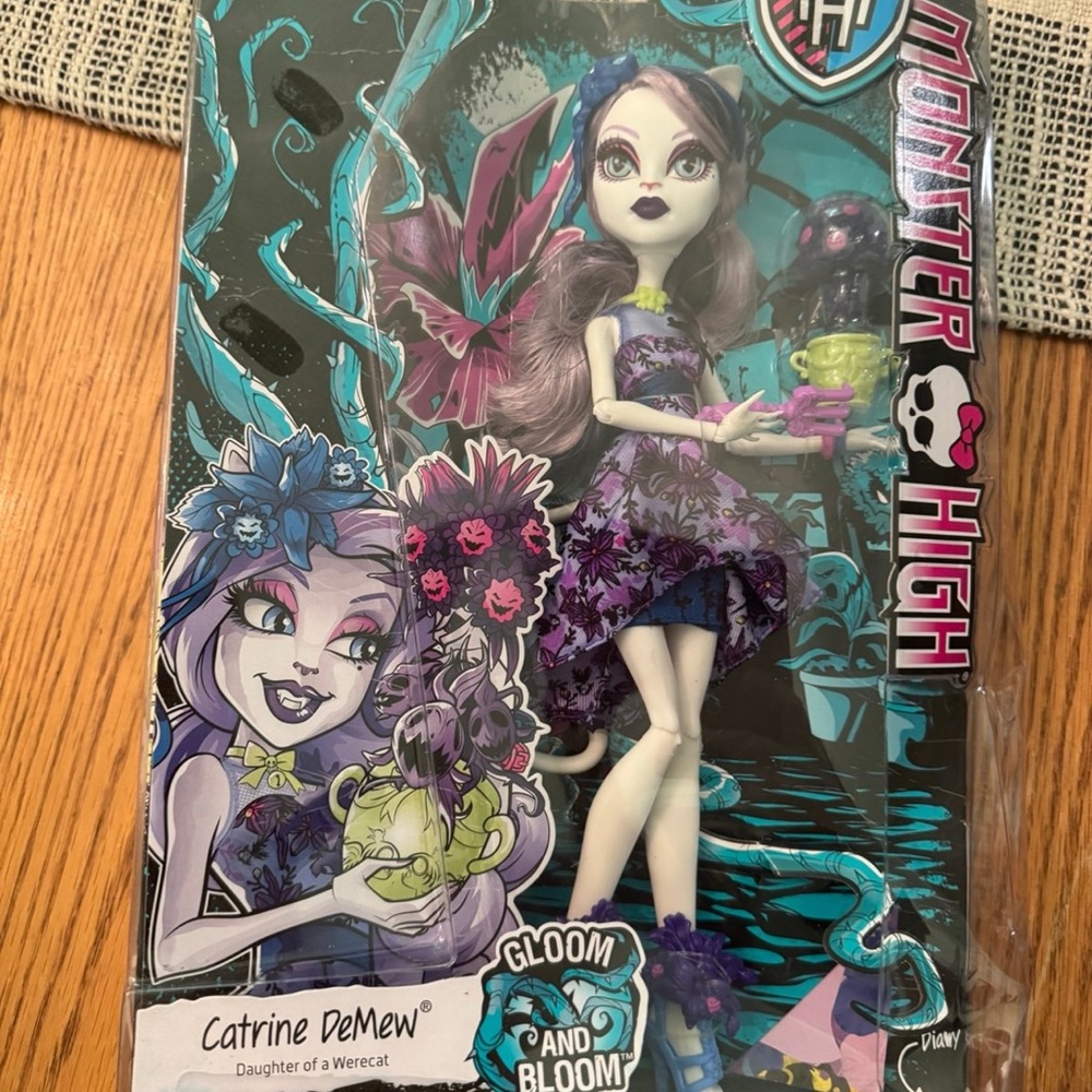 Monster High Gloom and Bloom Doll in Purple and Blue